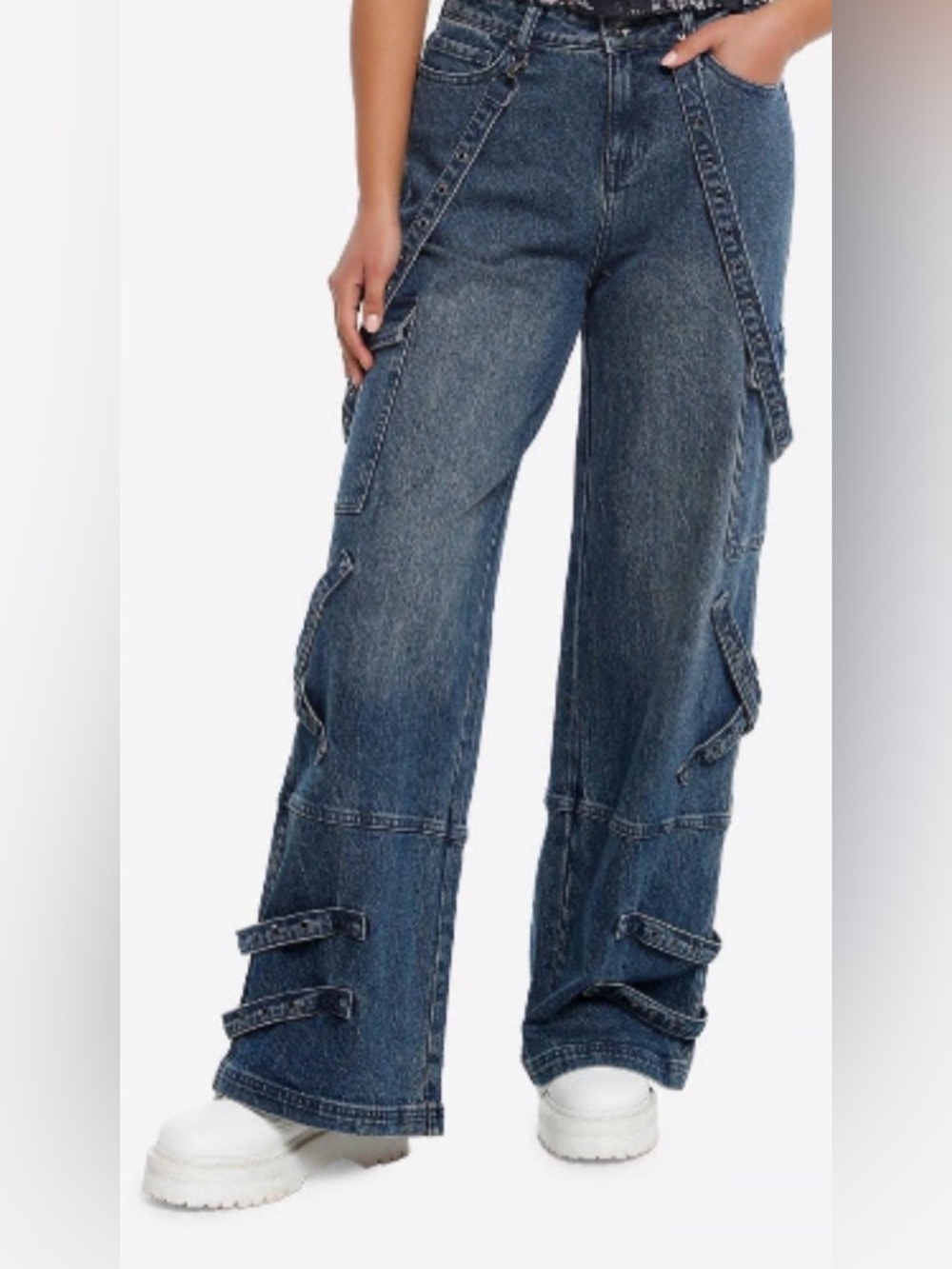 Hot Topic Dark Wash Wide-Leg Cargo with Suspenders Jeans for Women Size 18